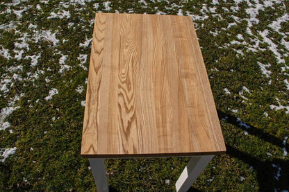 Klasyczny Stół z Dębowym Blatem